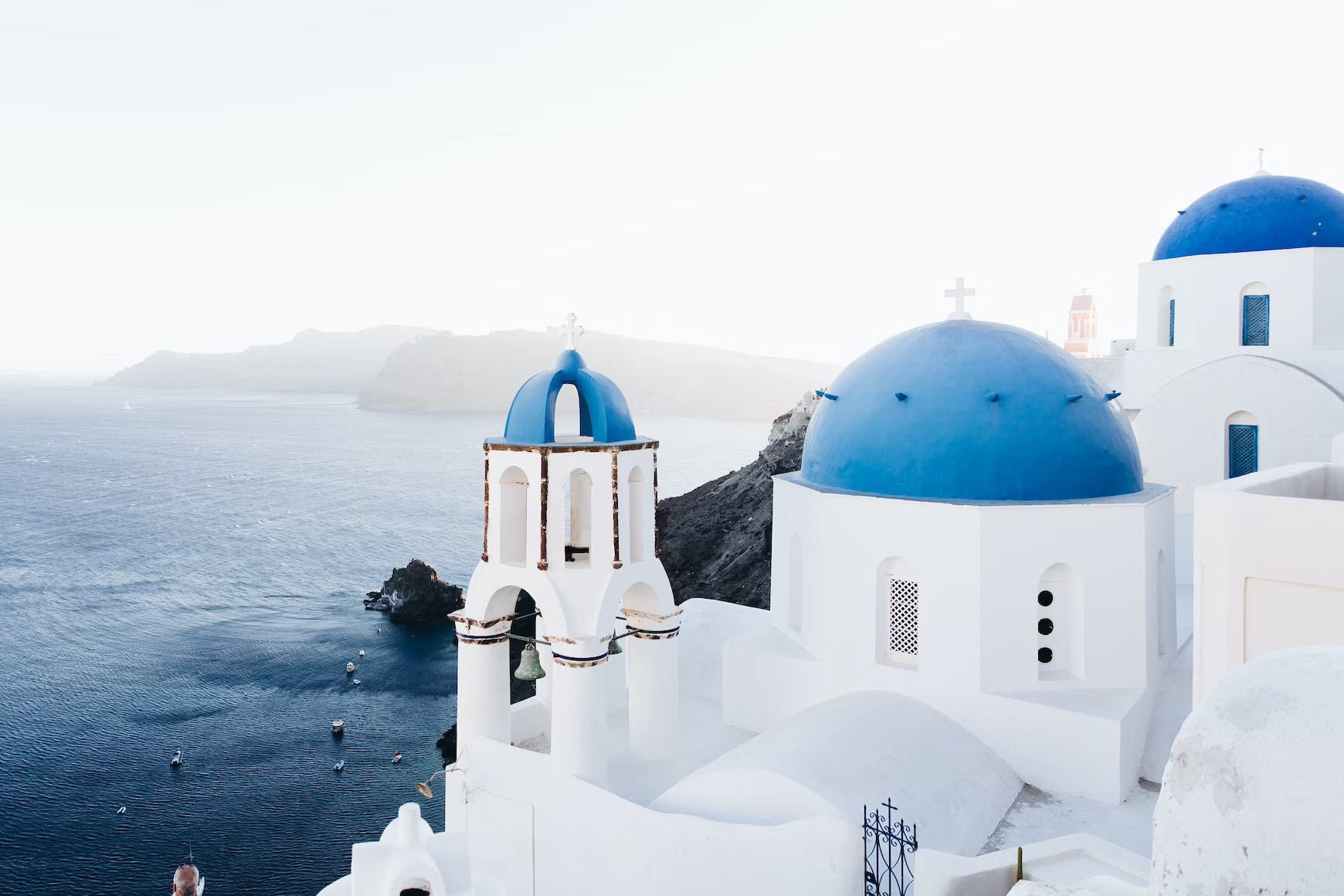 Cover Image for Unveiling Greece: A Luxurious Journey through Mediterranean Paradise